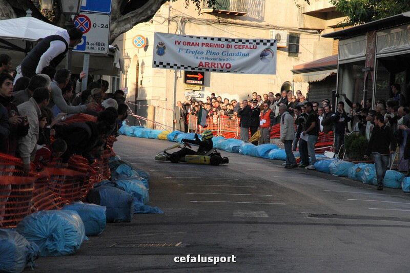 111120 sport2 322_tn.jpg